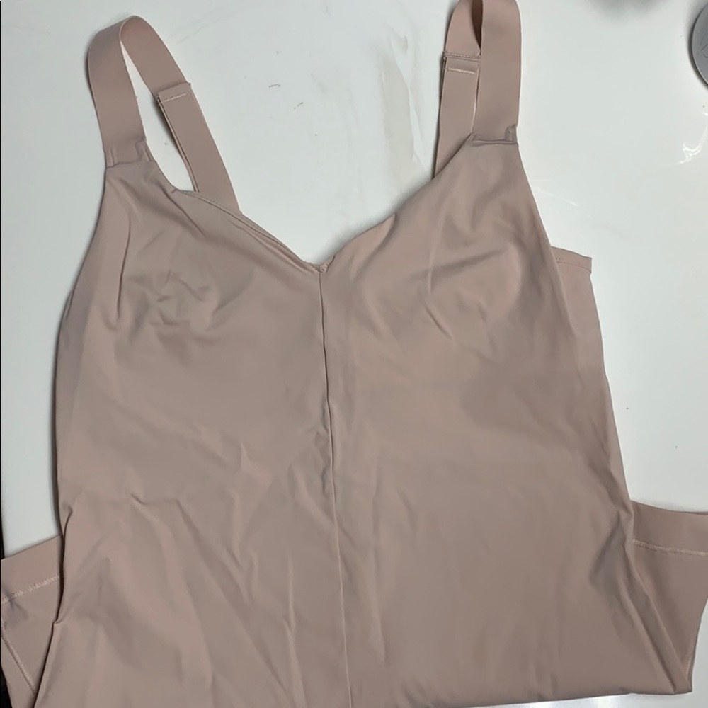 Lululemon Nude Fitted Tank